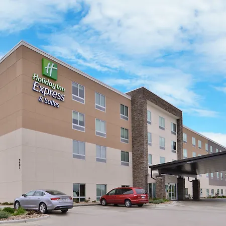 Holiday Inn Express & Suites - Marshalltown By Ihg